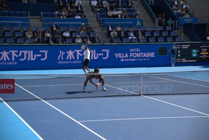 ジャパンオープン2025ダブルス決勝ボパンナ選手サーブ