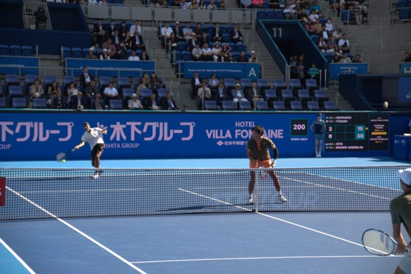 ジャパンオープン2025ダブルス決勝ボパンナ選手サーブ