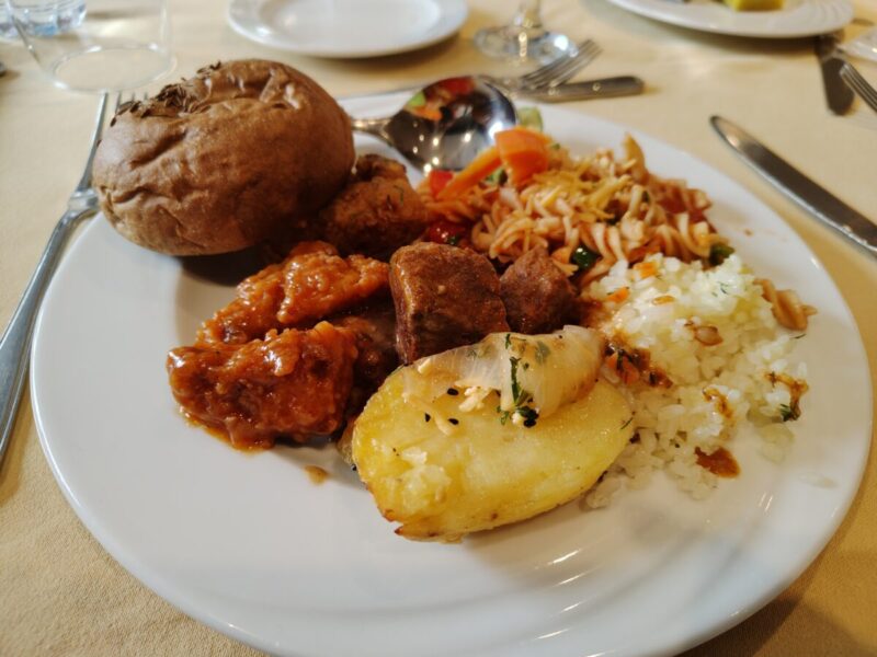 クルーズ船(M/S Concerto、コンチェルト号)昼食